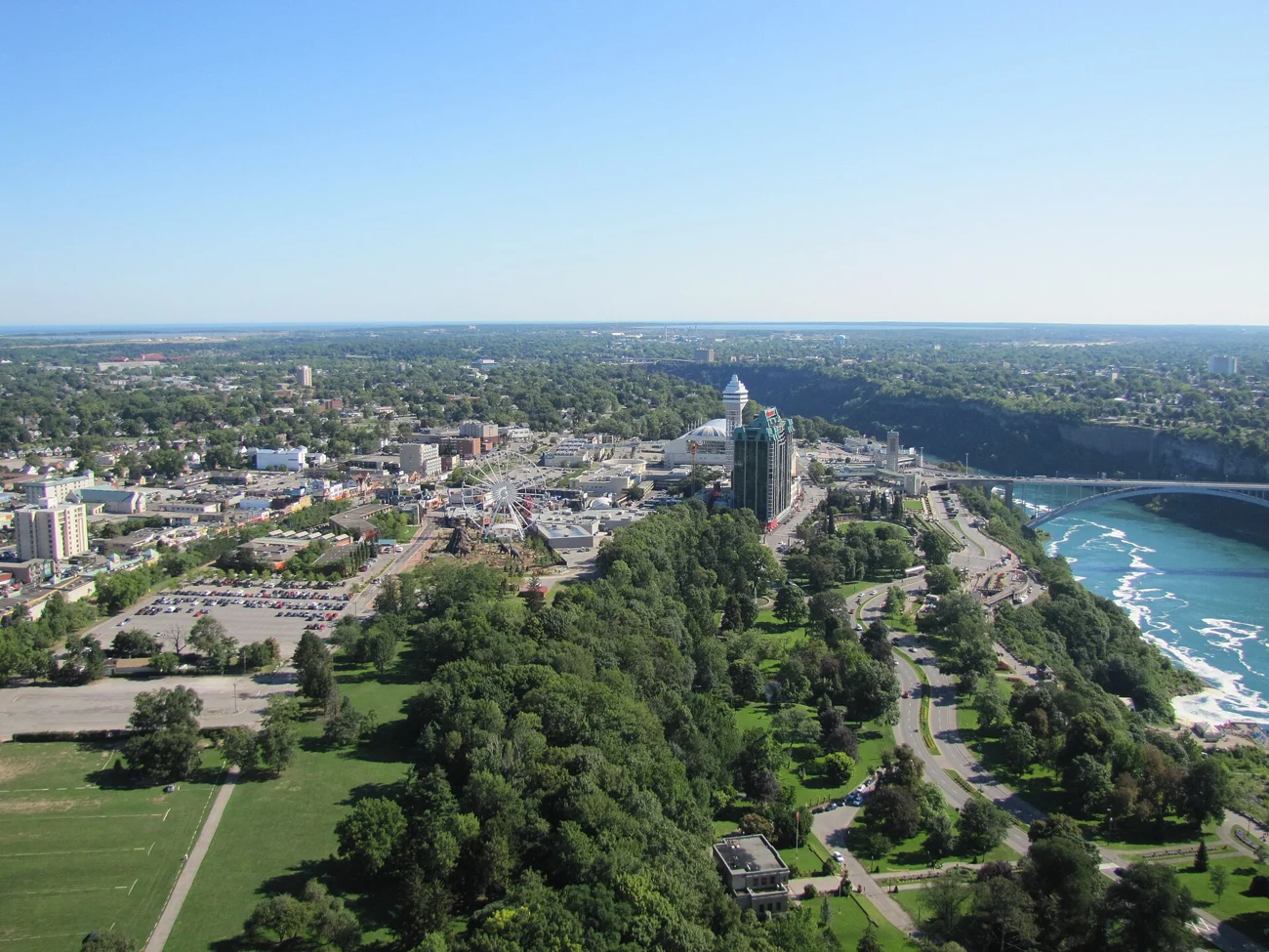 The Niagara day from Scarborough